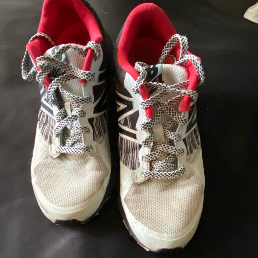 NEW BALANCE “speed” Size 6.5 Athletic Shoes